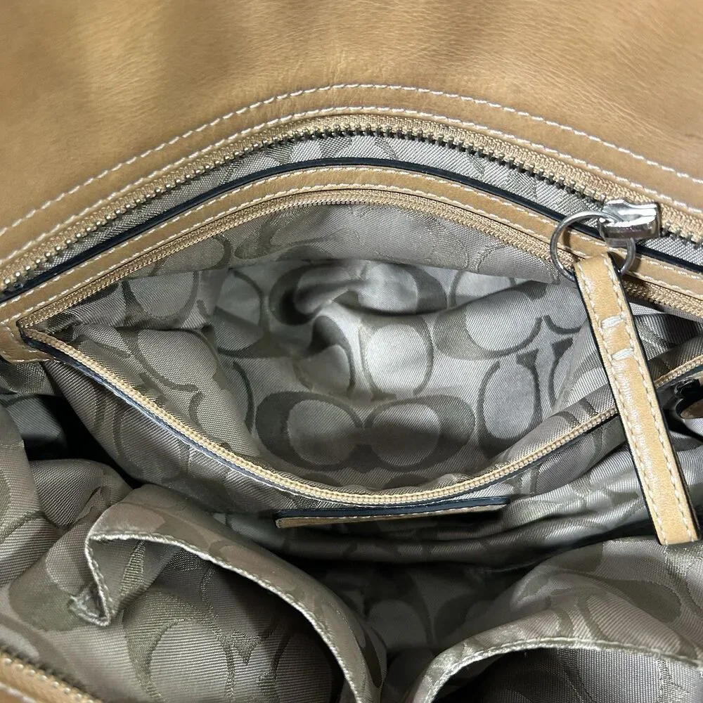 VTG Coach Tan Leather Soho Shoulder Handbag Purse M05D-9544 & Matching Wristlet